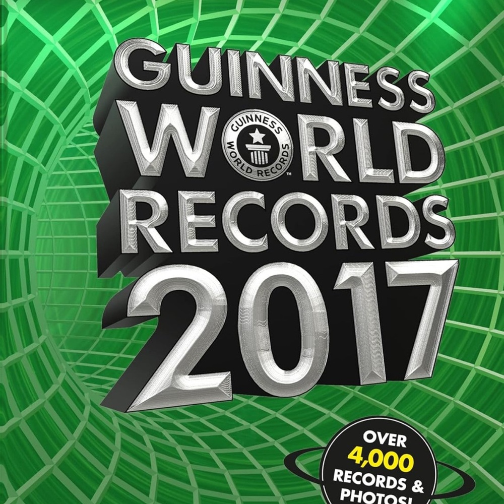 Great Condition 2017 Guinness Book of World Records 2017 Large Hardcover